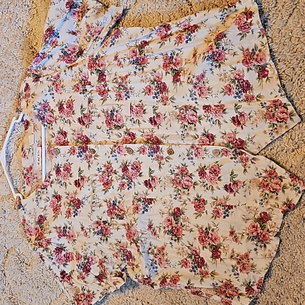 Short sleeve blouse